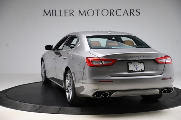 Used 2017 Maserati Quattroporte S Q4 GranLusso for sale Sold at Alfa Romeo of Greenwich in Greenwich CT 06830 5