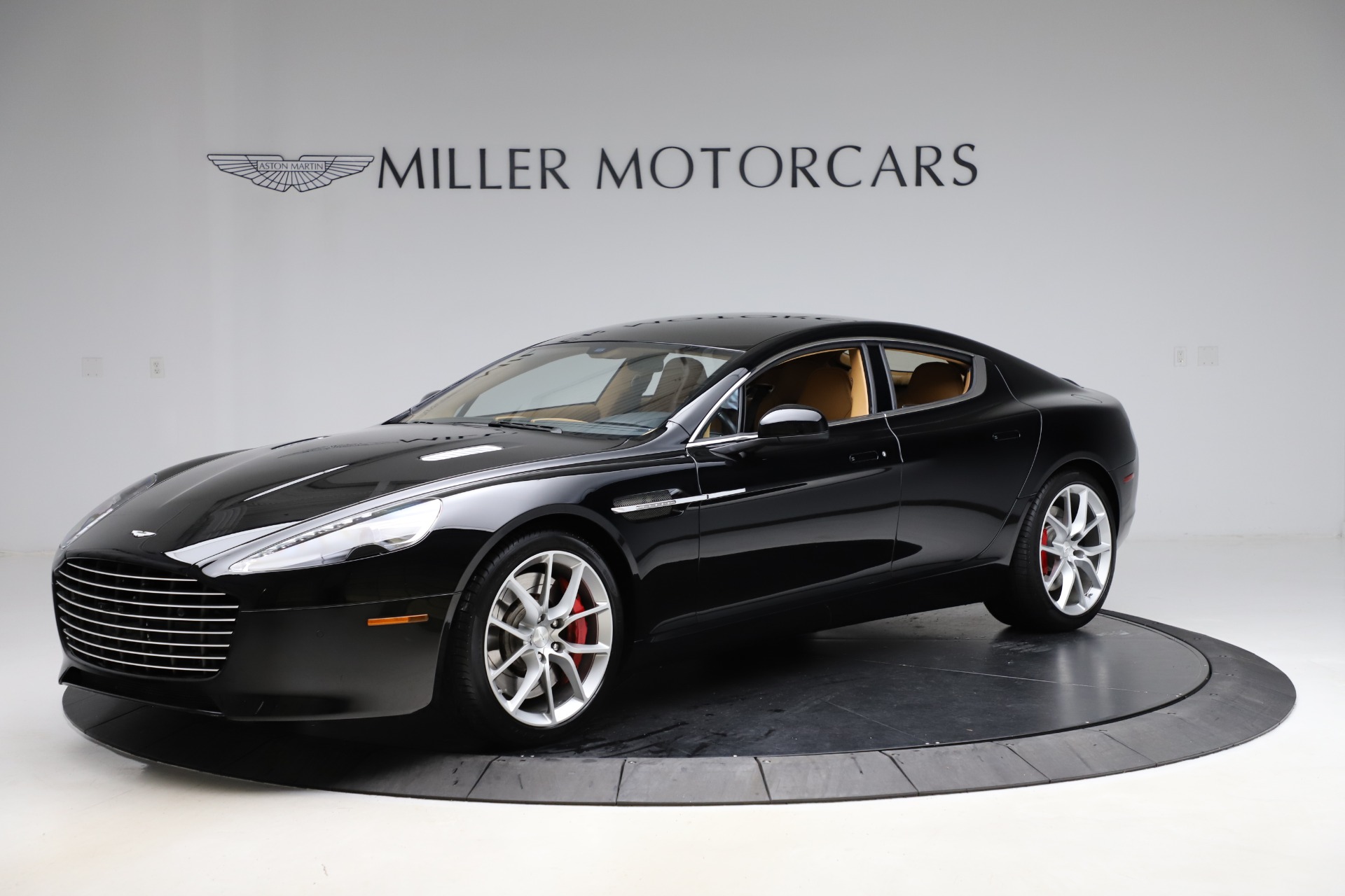 Used 2016 Aston Martin Rapide S for sale $123,900 at Alfa Romeo of Greenwich in Greenwich CT 06830 1