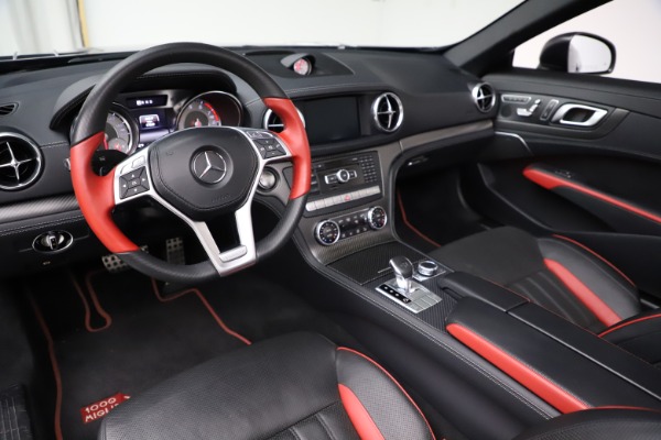 Used 2016 Mercedes-Benz SL-Class SL 550 for sale Sold at Alfa Romeo of Greenwich in Greenwich CT 06830 16