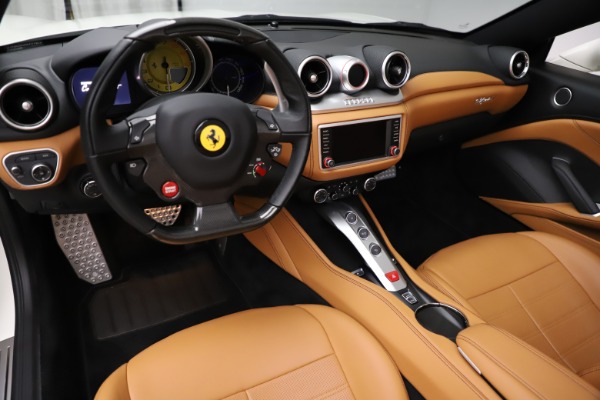 Used 2018 Ferrari California T for sale Sold at Alfa Romeo of Greenwich in Greenwich CT 06830 17