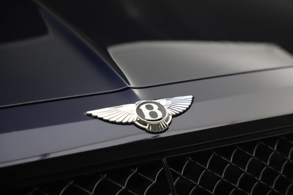 Used 2018 Bentley Bentayga W12 Signature for sale Sold at Alfa Romeo of Greenwich in Greenwich CT 06830 14