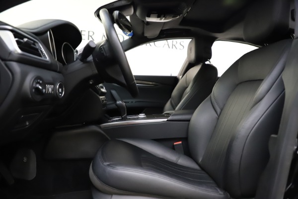 Used 2017 Maserati Ghibli S Q4 for sale $41,900 at Alfa Romeo of Greenwich in Greenwich CT 06830 14