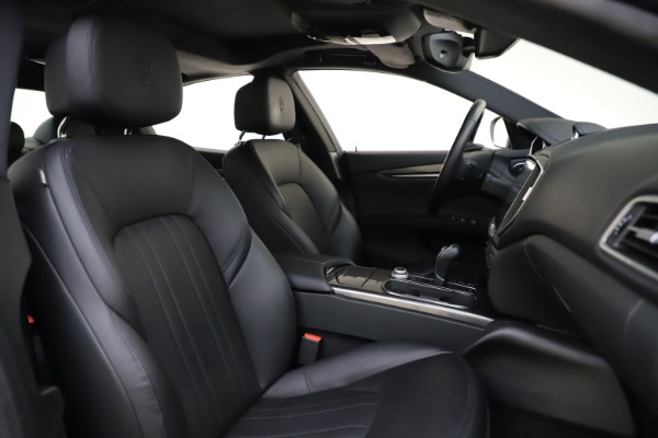 Used 2017 Maserati Ghibli S Q4 for sale $41,900 at Alfa Romeo of Greenwich in Greenwich CT 06830 22
