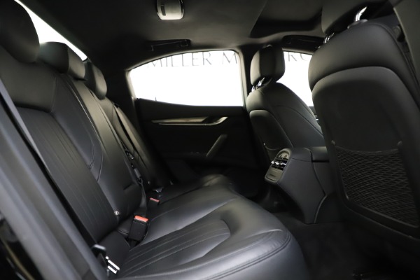 Used 2017 Maserati Ghibli S Q4 for sale $41,900 at Alfa Romeo of Greenwich in Greenwich CT 06830 27
