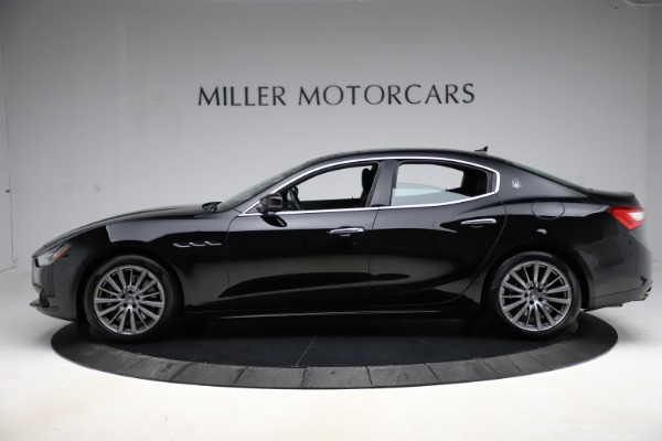 Used 2017 Maserati Ghibli S Q4 for sale Sold at Alfa Romeo of Greenwich in Greenwich CT 06830 3