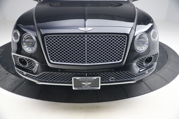 Used 2017 Bentley Bentayga W12 for sale $126,900 at Alfa Romeo of Greenwich in Greenwich CT 06830 14