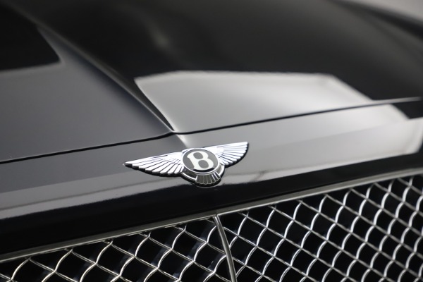 Used 2017 Bentley Bentayga W12 for sale $126,900 at Alfa Romeo of Greenwich in Greenwich CT 06830 15