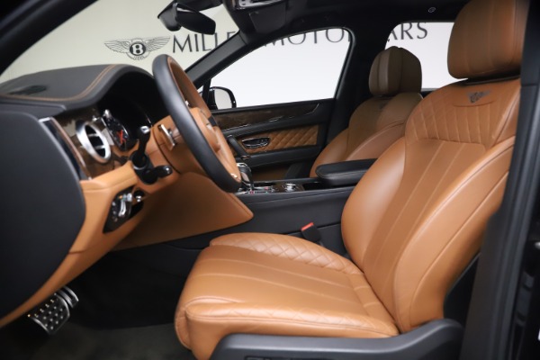Used 2017 Bentley Bentayga W12 for sale $126,900 at Alfa Romeo of Greenwich in Greenwich CT 06830 19
