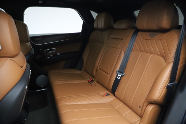 Used 2017 Bentley Bentayga W12 for sale $126,900 at Alfa Romeo of Greenwich in Greenwich CT 06830 24