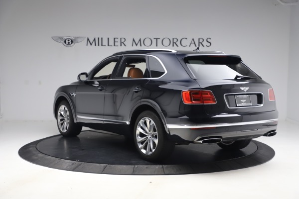 Used 2017 Bentley Bentayga W12 for sale $126,900 at Alfa Romeo of Greenwich in Greenwich CT 06830 5