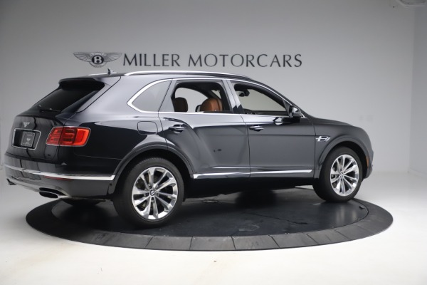 Used 2017 Bentley Bentayga W12 for sale $126,900 at Alfa Romeo of Greenwich in Greenwich CT 06830 8