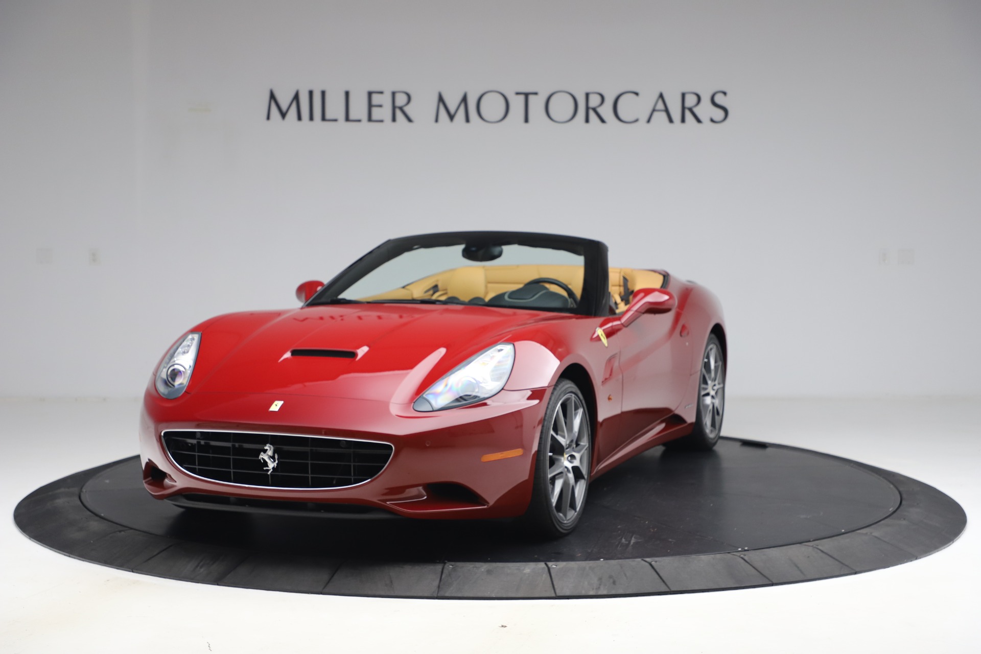 Used 2014 Ferrari California 30 for sale Sold at Alfa Romeo of Greenwich in Greenwich CT 06830 1