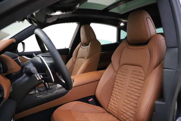 New 2021 Maserati Levante S Q4 GranSport for sale $108,235 at Alfa Romeo of Greenwich in Greenwich CT 06830 15