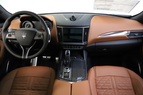 New 2021 Maserati Levante S Q4 GranSport for sale $108,235 at Alfa Romeo of Greenwich in Greenwich CT 06830 16