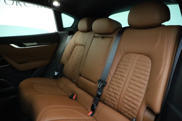 New 2021 Maserati Levante S Q4 GranSport for sale $108,235 at Alfa Romeo of Greenwich in Greenwich CT 06830 18
