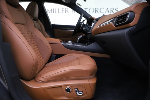 New 2021 Maserati Levante S Q4 GranSport for sale $108,235 at Alfa Romeo of Greenwich in Greenwich CT 06830 22