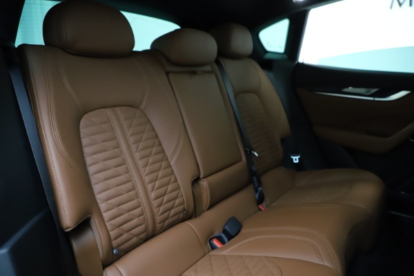 New 2021 Maserati Levante S Q4 GranSport for sale $108,235 at Alfa Romeo of Greenwich in Greenwich CT 06830 24