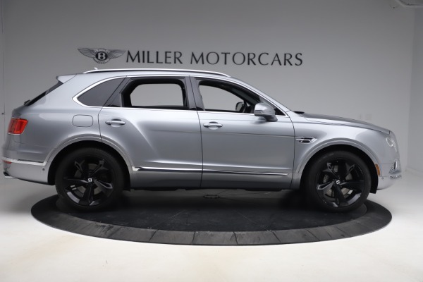 Used 2018 Bentley Bentayga W12 Signature Edition for sale $149,900 at Alfa Romeo of Greenwich in Greenwich CT 06830 10