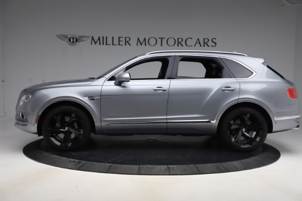 Used 2018 Bentley Bentayga W12 Signature Edition for sale $149,900 at Alfa Romeo of Greenwich in Greenwich CT 06830 3