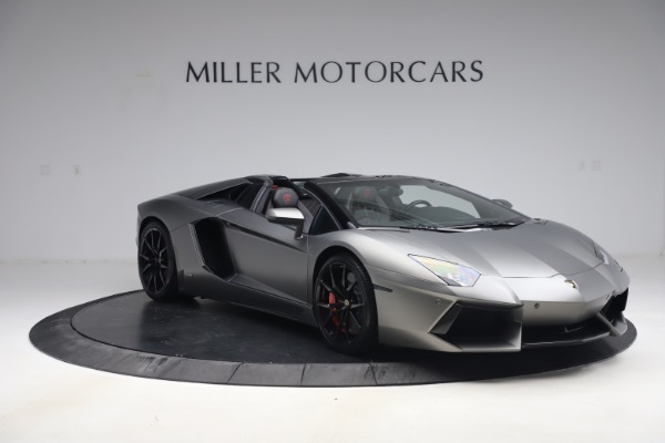 Used 2015 Lamborghini Aventador Roadster LP 700-4 for sale Sold at Alfa Romeo of Greenwich in Greenwich CT 06830 13