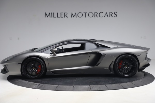 Used 2015 Lamborghini Aventador Roadster LP 700-4 for sale Sold at Alfa Romeo of Greenwich in Greenwich CT 06830 14