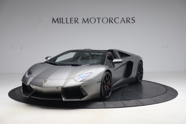 Used 2015 Lamborghini Aventador Roadster LP 700-4 for sale Sold at Alfa Romeo of Greenwich in Greenwich CT 06830 2