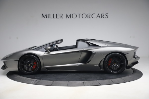 Used 2015 Lamborghini Aventador Roadster LP 700-4 for sale Sold at Alfa Romeo of Greenwich in Greenwich CT 06830 4