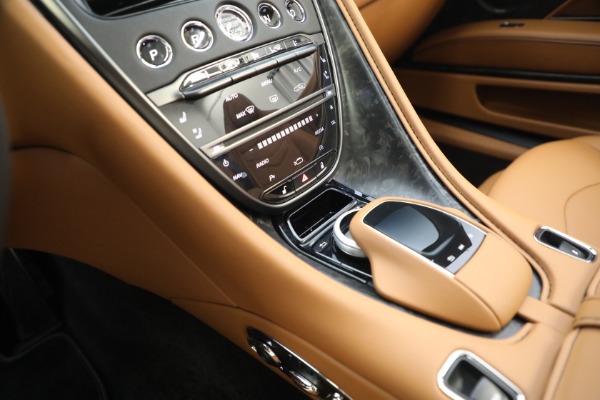 Used 2021 Aston Martin DBS Superleggera Volante for sale $295,900 at Alfa Romeo of Greenwich in Greenwich CT 06830 27