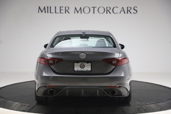 Used 2017 Alfa Romeo Giulia Ti Sport for sale Sold at Alfa Romeo of Greenwich in Greenwich CT 06830 7