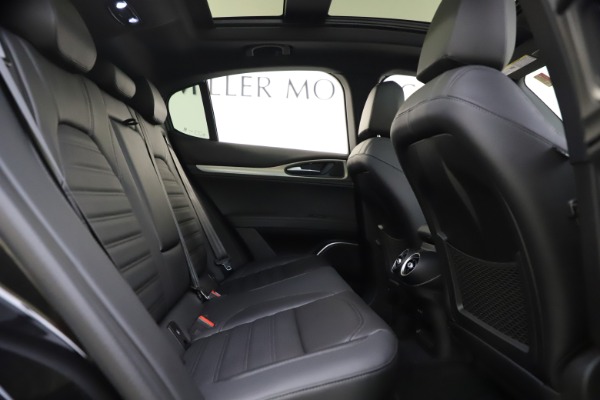 New 2020 Alfa Romeo Stelvio Ti Sport Q4 for sale Sold at Alfa Romeo of Greenwich in Greenwich CT 06830 25