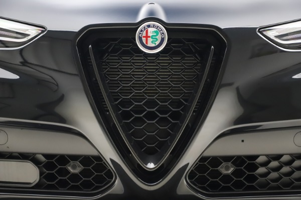 New 2020 Alfa Romeo Stelvio Ti Sport Q4 for sale Sold at Alfa Romeo of Greenwich in Greenwich CT 06830 27