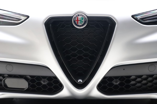 New 2021 Alfa Romeo Stelvio Ti Sport Q4 for sale Sold at Alfa Romeo of Greenwich in Greenwich CT 06830 13