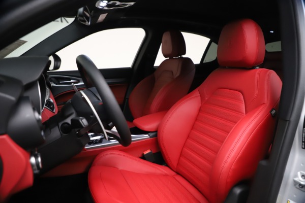 New 2021 Alfa Romeo Stelvio Ti Sport Q4 for sale Sold at Alfa Romeo of Greenwich in Greenwich CT 06830 14