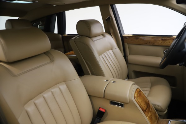 Used 2006 Rolls-Royce Phantom for sale $109,900 at Alfa Romeo of Greenwich in Greenwich CT 06830 22