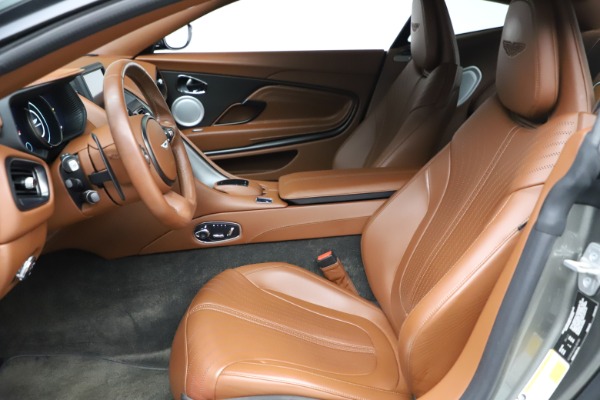 Used 2017 Aston Martin DB11 V12 Coupe for sale $134,900 at Alfa Romeo of Greenwich in Greenwich CT 06830 14
