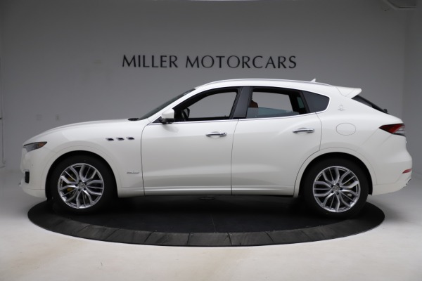 New 2021 Maserati Levante Q4 GranLusso for sale Sold at Alfa Romeo of Greenwich in Greenwich CT 06830 3