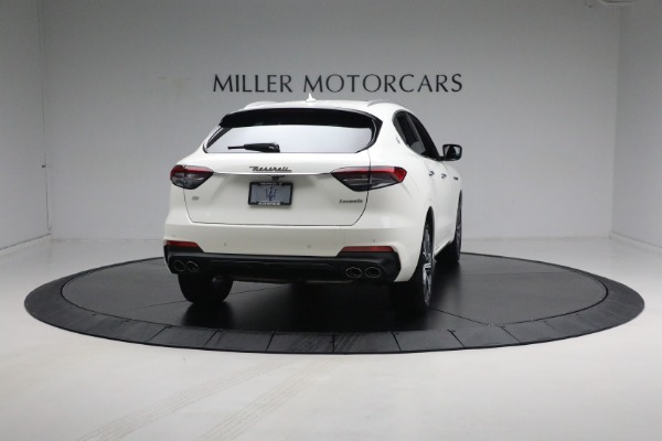 Used 2021 Maserati Levante Q4 for sale Sold at Alfa Romeo of Greenwich in Greenwich CT 06830 13