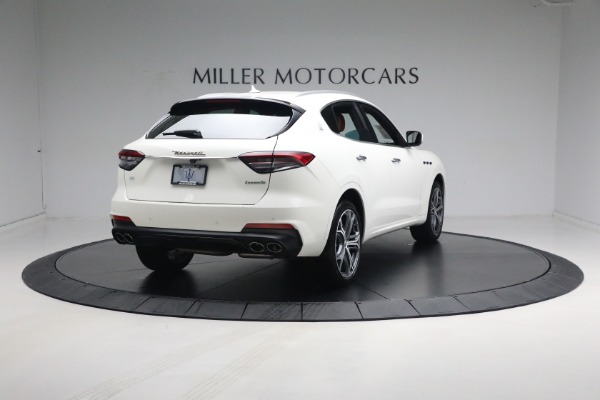 Used 2021 Maserati Levante Q4 for sale Sold at Alfa Romeo of Greenwich in Greenwich CT 06830 14