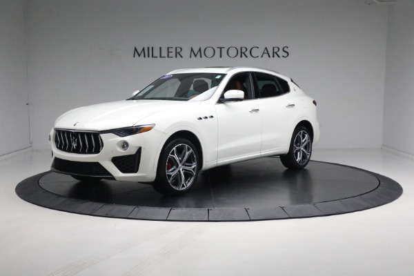 Used 2021 Maserati Levante Q4 for sale Sold at Alfa Romeo of Greenwich in Greenwich CT 06830 3
