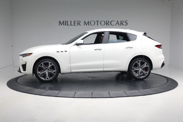 New 2021 Maserati Levante Q4 for sale Sold at Alfa Romeo of Greenwich in Greenwich CT 06830 5