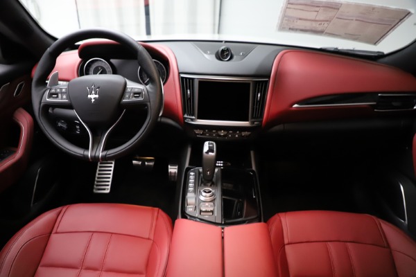 New 2021 Maserati Levante Q4 GranSport for sale Sold at Alfa Romeo of Greenwich in Greenwich CT 06830 17