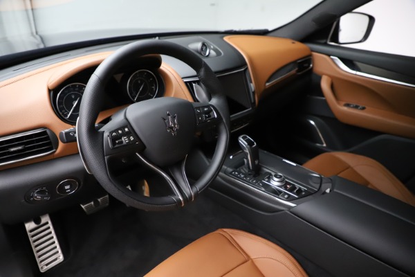 New 2021 Maserati Levante S Q4 GranSport for sale $100,185 at Alfa Romeo of Greenwich in Greenwich CT 06830 13