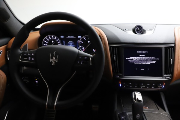 Used 2021 Maserati Levante S Q4 GranSport for sale Sold at Alfa Romeo of Greenwich in Greenwich CT 06830 16