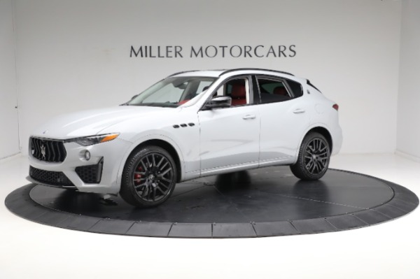 Used 2021 Maserati Levante Q4 for sale Sold at Alfa Romeo of Greenwich in Greenwich CT 06830 3