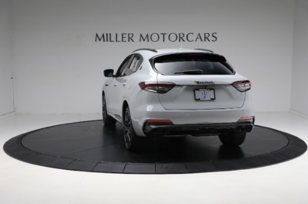 Used 2021 Maserati Levante Q4 for sale Sold at Alfa Romeo of Greenwich in Greenwich CT 06830 9