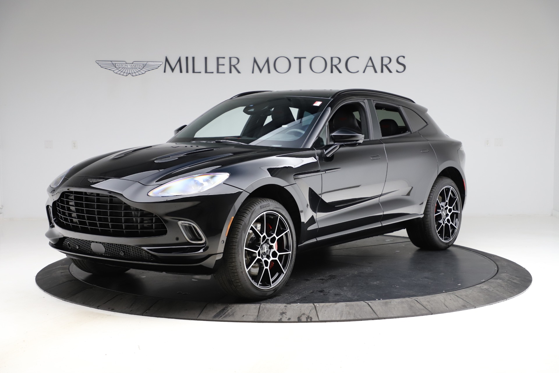 New 2021 Aston Martin DBX for sale $212,686 at Alfa Romeo of Greenwich in Greenwich CT 06830 1