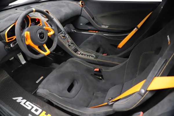 Used 2016 McLaren 688 MSO HS for sale $624,900 at Alfa Romeo of Greenwich in Greenwich CT 06830 13
