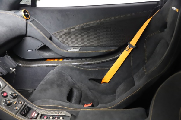 Used 2016 McLaren 688 MSO HS for sale $624,900 at Alfa Romeo of Greenwich in Greenwich CT 06830 18