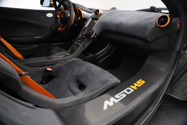 Used 2016 McLaren 688 MSO HS for sale $624,900 at Alfa Romeo of Greenwich in Greenwich CT 06830 23