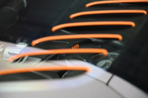 Used 2016 McLaren 688 MSO HS for sale $624,900 at Alfa Romeo of Greenwich in Greenwich CT 06830 25